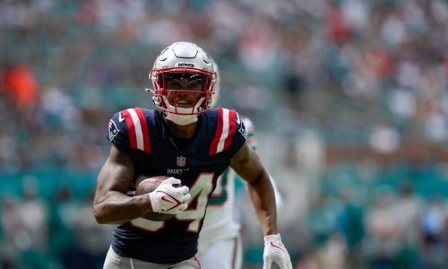 Patriots quickly rule out Kendrick Bourne with knee injury vs. Dolphins