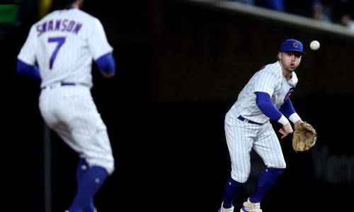 What makes the Chicago Cubs’ Dansby Swanson and Nico Hoerner elite infielders? The Gold Glove finalists break each other down.