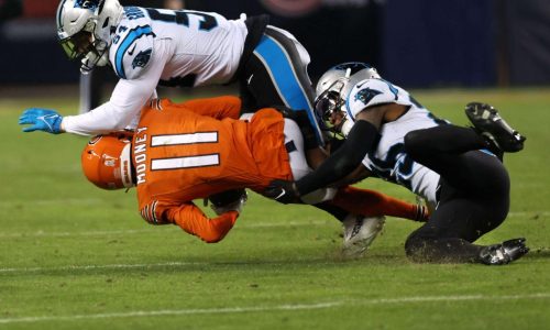 Column: Style points aside, the Chicago Bears weren’t apologizing for Thursday’s grindy victory over Carolina. ‘We found a way to win.’