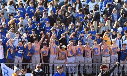 Calvert Hall and Loyola Blakefield football meet in 103rd Turkey Bowl looking for redemption