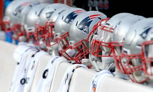 Patriots look healthy at lone Germany practice before international game