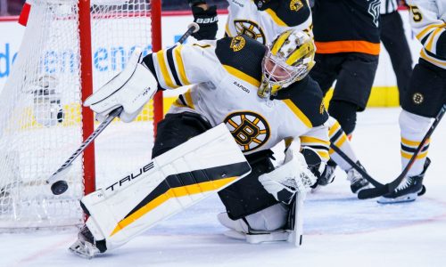 Bruins notebook: Jim Montgomery clears the air with Jeremy Swayman