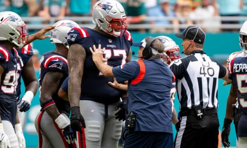 Bill Belichick helping to fill void in Patriots assistant coach’s absence
