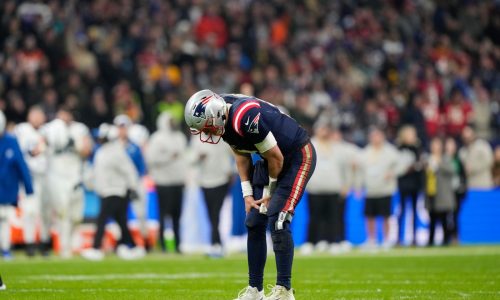 Bill Belichick not committing to Patriots QB Mac Jones after third benching