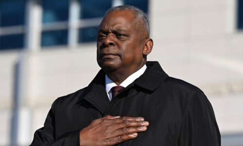 US stikes Iran-backed groups in Syria