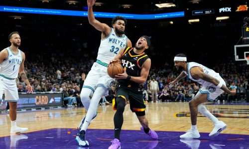 Timberwolves blown out by Phoenix to end seven-game win streak