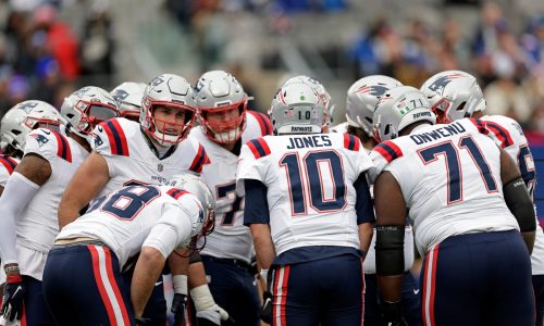Patriots-Giants film review: Bill Belichick is out of options on offense