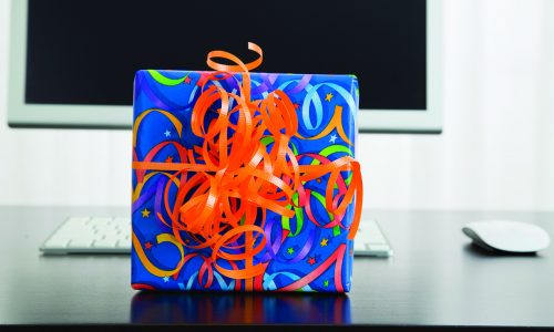 How to organize a workplace gift exchange