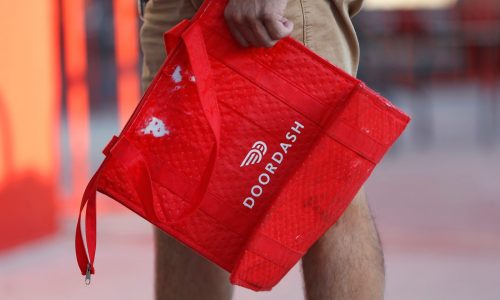 Don’t pre-tip on delivery? Don’t expect your food quickly, DoorDash warns