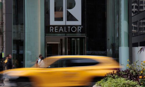 National Association of Realtors CEO resigns amid new legal pressures