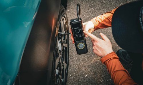 Fanttik X8 Apex Review: Robust Tire Inflator Makes Quick Work of Slow Leaks