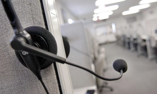 Facing a Thanksgiving baking emergency? Call this hotline