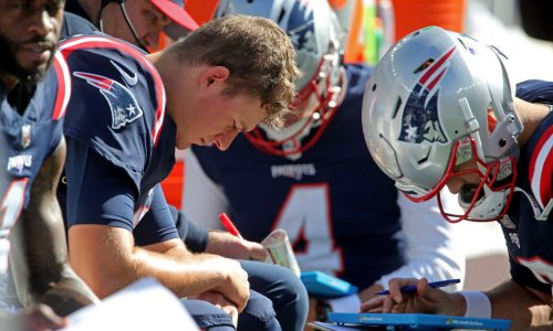 Callahan: Mac Jones has lost the locker room and 6 more Patriots thoughts at the bye