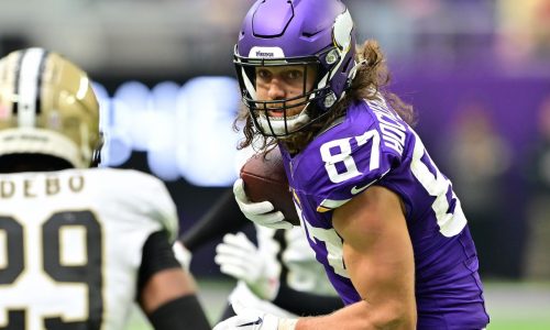 Vikings tight end T.J. Hockenson has big day battling through rib injury: ‘That guy’s a fighter’