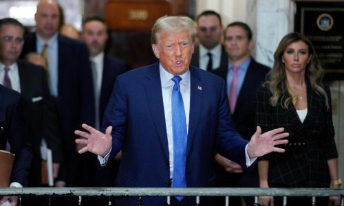 Appeals court reinstates gag order that barred Trump from maligning court staff in NY fraud trial