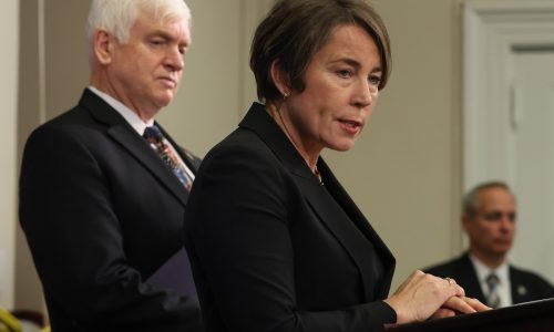 Editorial: Gov. Healey needs a migrant exit strategy