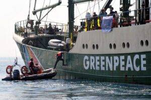 Shell sues Greenpeace for $2.1m in damages over fossil fuel protest in North Sea