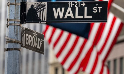 Ticker: Wall Street rallies and adds to its strong gains in November