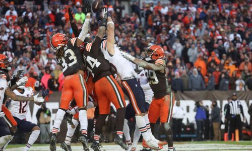 Darnell Mooney’s Hail Mary drop will make the Chicago Bears’ lowlight reel, but far more went wrong for the offense