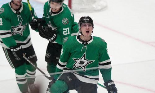 Chicago Blackhawks fall prey to keep-away strategy in a 5-4 overtime loss to the Stars. 7 takeaways from Dallas.