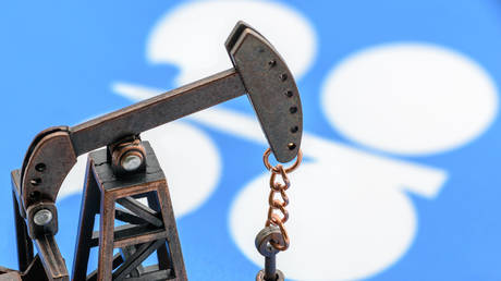 Oil producers stick with OPEC despite Angola’s exit