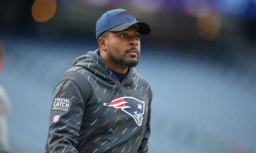 Source: Patriots lose offensive coach with 4 games left