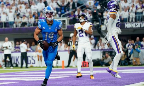 Bah humbug! Vikings cede NFC North crown to Lions in 30-24 loss on Christmas Eve