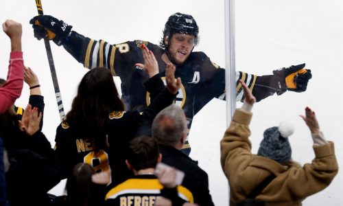 Bruins explode for four second period goals, beat Devils 5-2