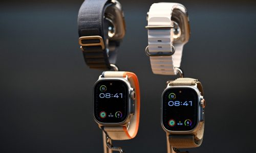 Apple battling to bring watches back to market