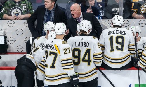 Bruins thumped in Winnipeg, 5-1