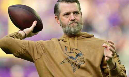 Vikings offensive coordinator Wes Phillips arrested on suspicion of DWI