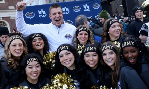 Gallery:  Gronk gifts cars to members of Army and Navy