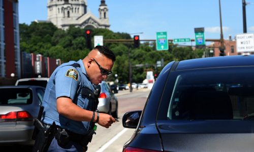 How to make traffic stops less nerve-wracking? St. Paul police hosting ‘Project Self Stop’ to provide info, taillight replacement vouchers