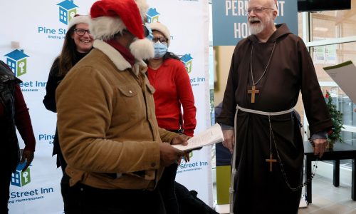 Cardinal O’Malley joins Pine Street Inn residents for Christmas Eve: ‘We never turn anyone away’