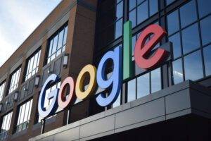 Google agrees to pay $700m after antitrust settlement over app store competition