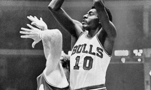 Column: A long-overdue salute by the Chicago Bulls to the greatest NBA team of all time