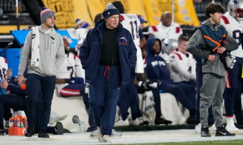 Patriots aren’t using final week of 2023 season to find out what they have in young players