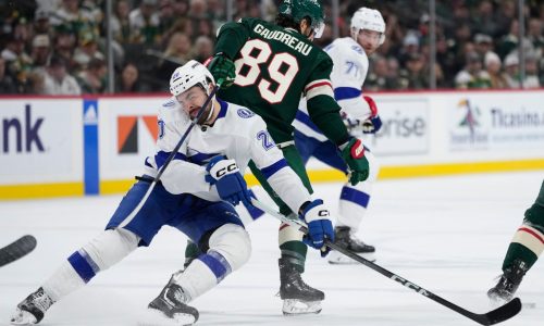 Punchless Wild lose fourth straight in 4-1 setback against Tampa Bay