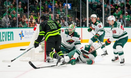 Dallas ruins NHL debut for Wild goaltending prospect Jesper Wallstedt