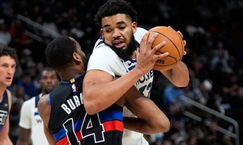 Uninspiring performance still leads to victory for Timberwolves in Detroit