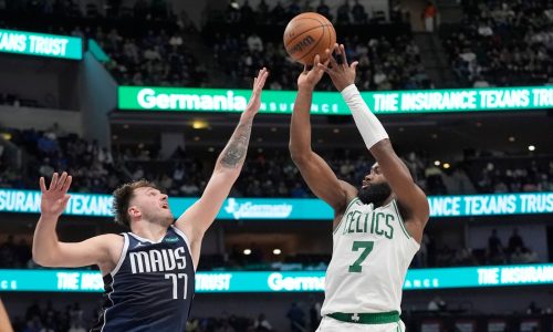 Jaylen Brown outplays Luka Doncic as Celtics beat Mavs on back-to-back