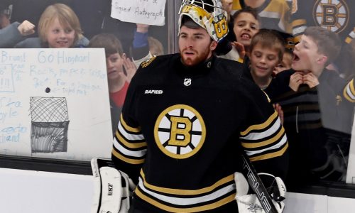 Bruins notebook: Jeremy Swayman is rising to the occasion