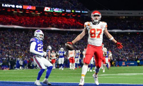 Kelce scores twice and Chiefs beat Bills 27-24 to advance to face Ravens in AFC championship