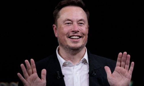 Elon Musk goes after Gov. Maura Healey over using private homes to house homeless