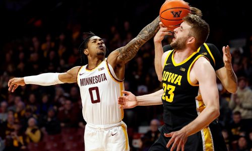 Men’s basketball: Gophers have two big injury issues going into Michigan State game