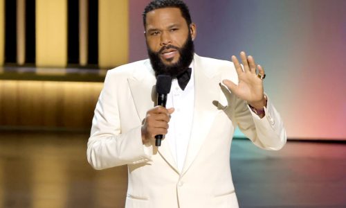 Anthony Anderson plays the hits with safe Emmys monologue