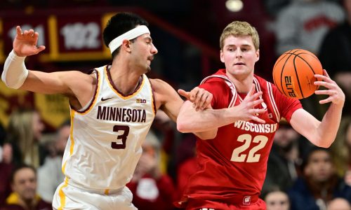 Gophers free-throw shooting haunts close loss to Wisconsin