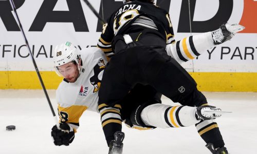 Bruins lose wild one to Penguins, 6-5