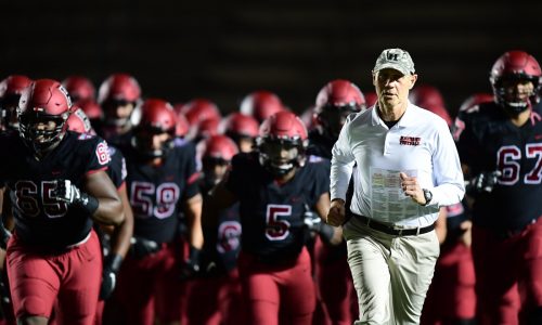 Harvard football coach Tim Murphy calls it quits after 30 seasons