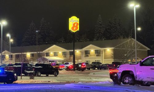 Police process scene from Cloquet motel shooting that left 3 dead